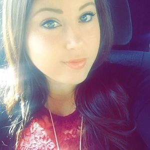 Meet your Posher, Kaila